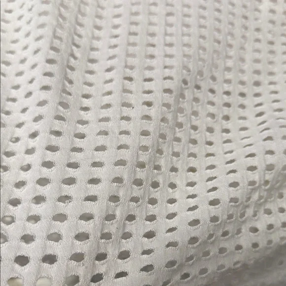 Fabletics White Textured Tank Top Women’s size large NWT - Picture 3 of 8